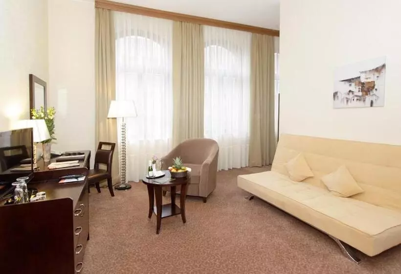 اتاق خانوادگی, Grand Palace Hotel Hannover