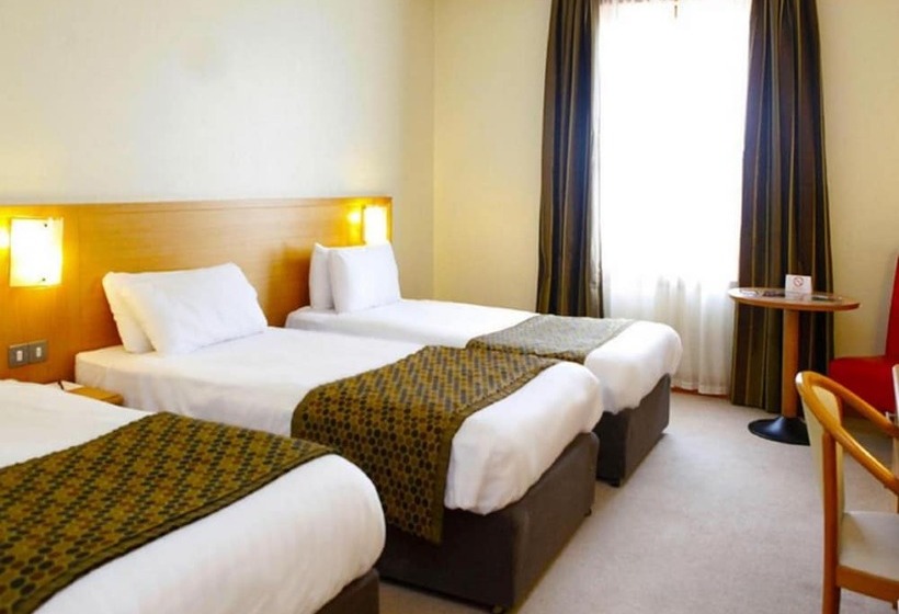 Семейный Номер, Great National Hotel Ballina