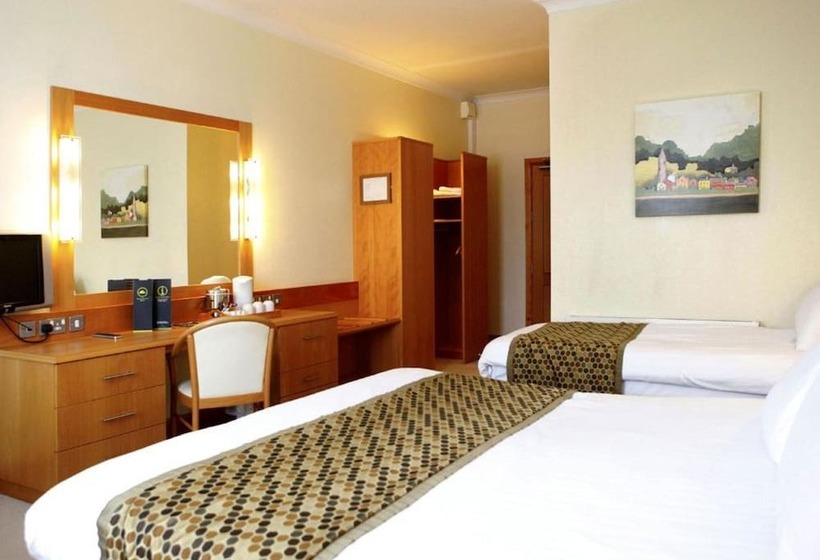 家庭间, Great National Hotel Ballina