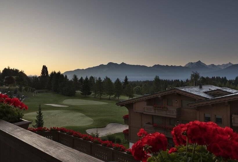 Deluxe Room Mountain View, Guarda Golf Hotel & Residences