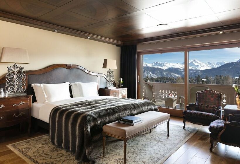 سوئیت جونیور با چشم‌انداز کوهستان, Guarda Golf Hotel & Residences