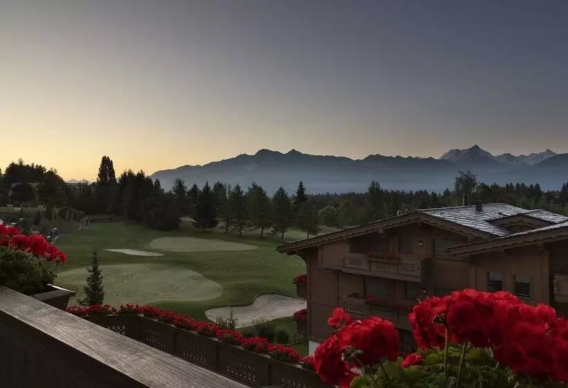 山の見えるスイートデラックスルーム, Guarda Golf Hotel & Residences
