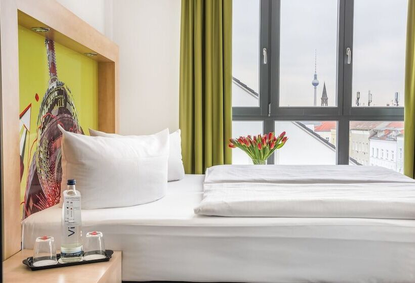 اتاق راحتی سه تخته, H+ Hotel 4youth