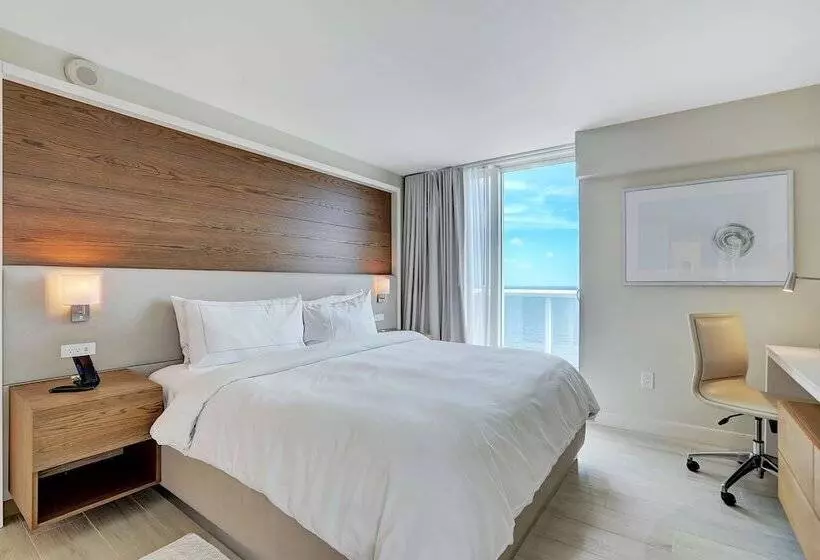 オーシャンビュースイート, Beach House Fort Lauderdale, a Hilton Resort