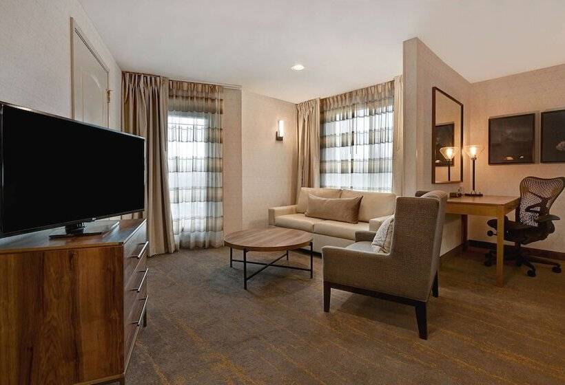 جناح جونيور, Hilton Garden Inn Boise/eagle