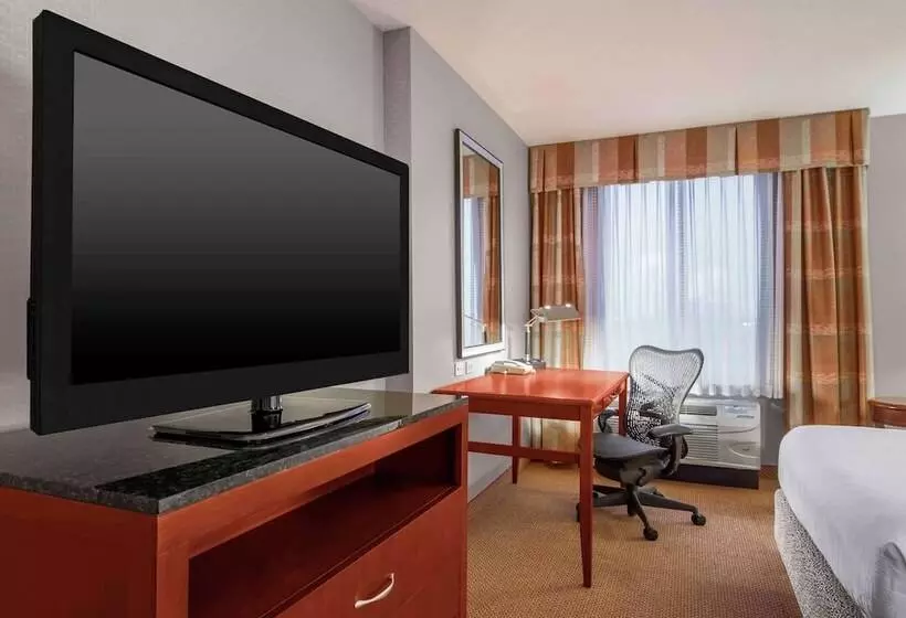 ２ダブルベッドのスタンダードルーム, Hilton Garden Inn Independence