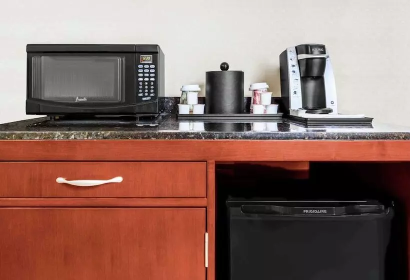 ２ダブルベッドのスタンダードルーム, Hilton Garden Inn Independence