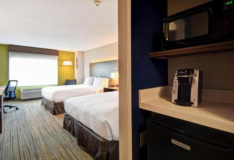 Номер Стандарт Адаптированный для Инвалидов, Holiday Inn Express Newport North   Middletown, An Ihg