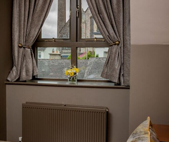 Номер Стандарт, Kilkenny Inn