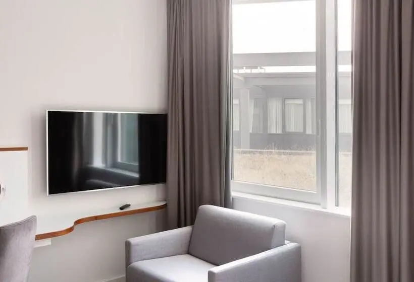 سوییت جونیور, MOA Berlin
