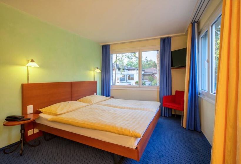 חדר אקונומי, Restaurant Florida