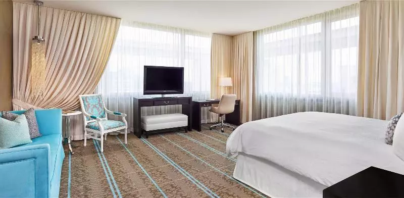 اتاق لوکس با تخت بزرگ, The Nines, A Luxury Collection Hotel, Portland