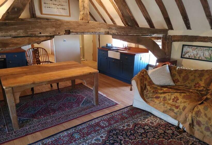 침실 1개 디럭스 아파트, The Queen S Head