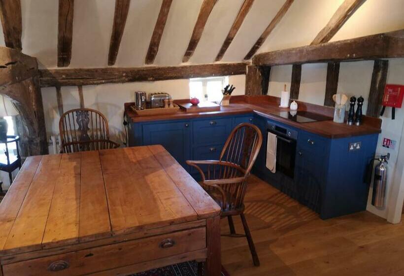 침실 1개 디럭스 아파트, The Queen S Head