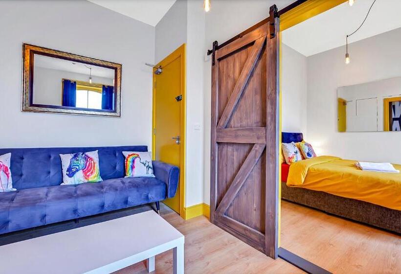 Дом 1 Спальня, 44 North