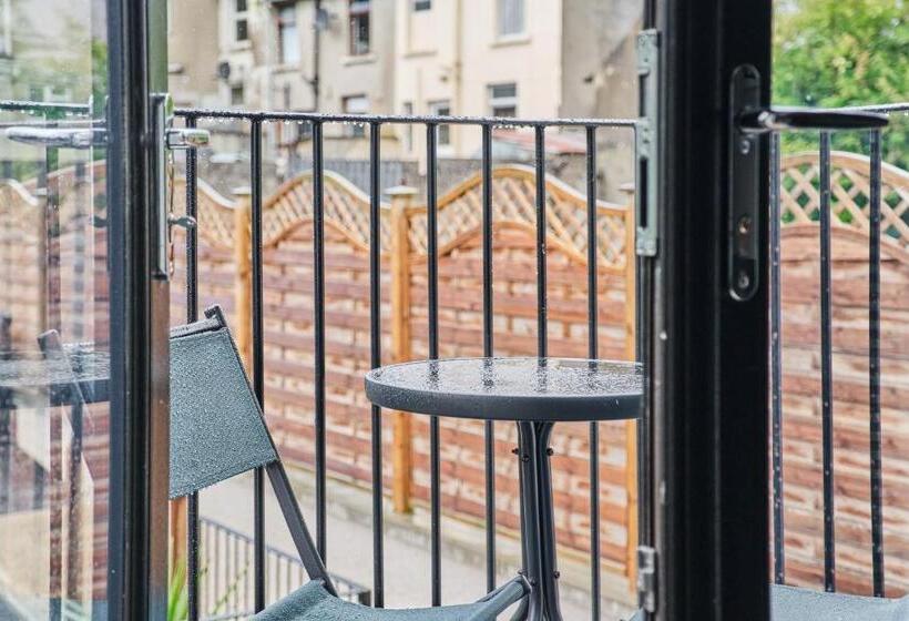 Апартаменты 1 Спальня, 44 North