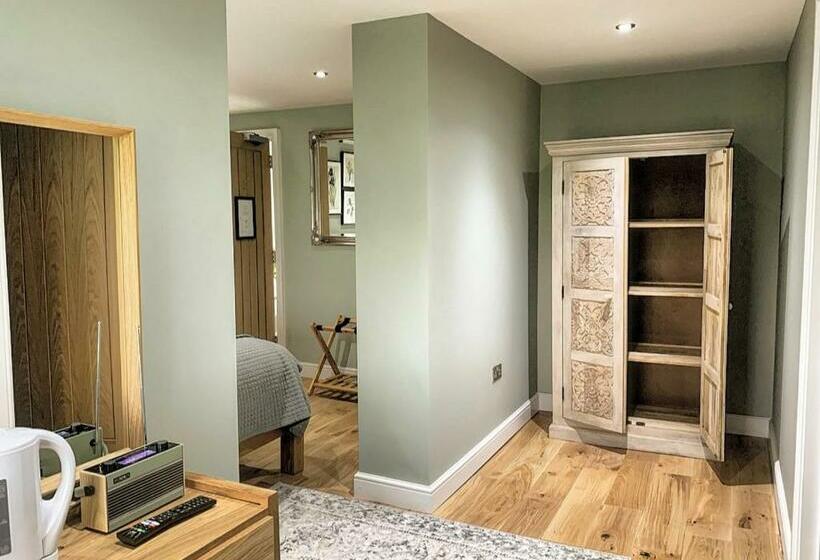 스탠다드 룸 킹사이즈 침대, The Swan Inn Letton