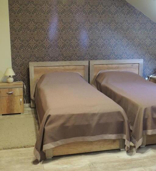 スタンダードルーム, Verba Tanya