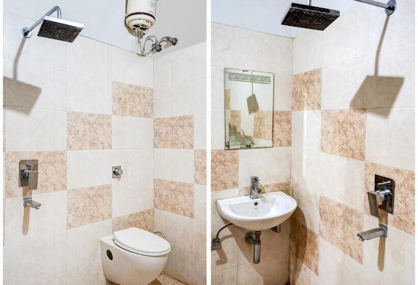 トリプルクラシックルーム, Capital O 79766  Star International