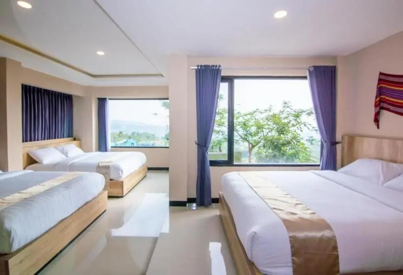 Quarto Familiar Deluxe, Hidden Valley Hills