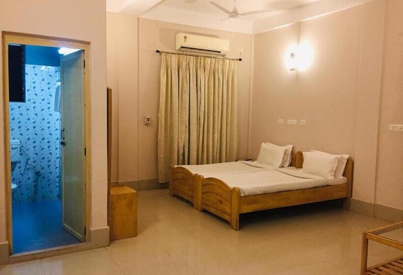 高级大房间, Lake Side Resort Neermahal