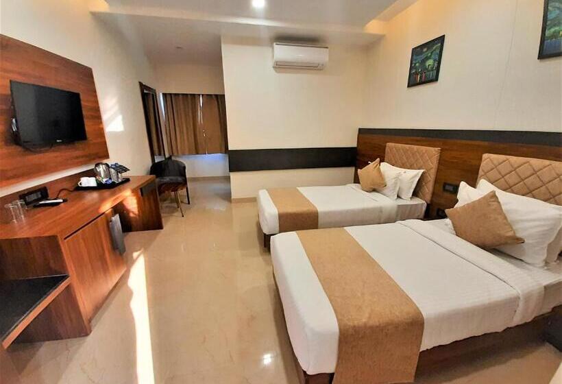 디럭스 룸, Suvin Residency With Rooftop Swimming Pool