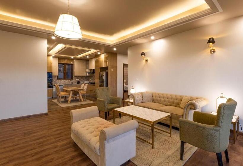 1ベッドルームのスーペリアアパートメント, The Manor Luxury Apartments, Shimla