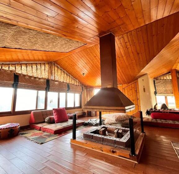 3ベッドルームアパートメント, The Manor Luxury Apartments, Shimla