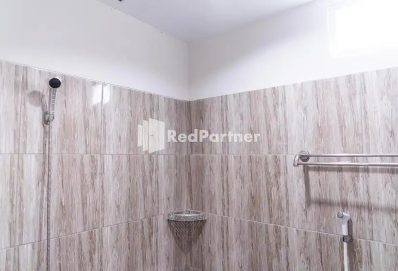اتاق استاندارد, Wisma Narada 2 Lampung Mitra Reddoorz