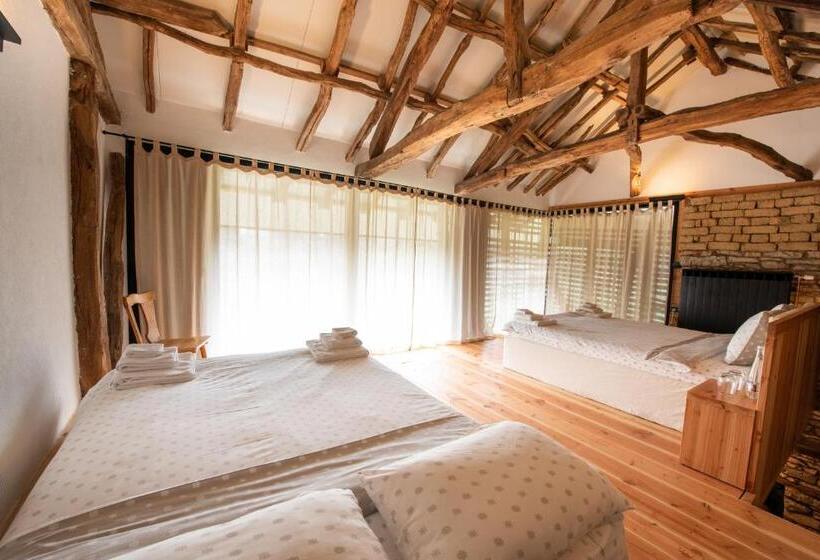 Pokój Rodzinny Widok Ogród, онгъл плевня