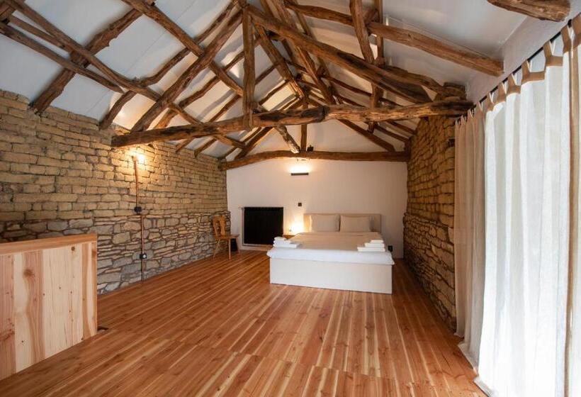 Dom 4 Sypialnie, онгъл плевня