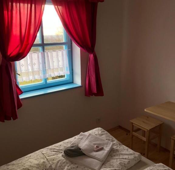 Номер Стандарт, Pension S Láskou Karel Bezděz