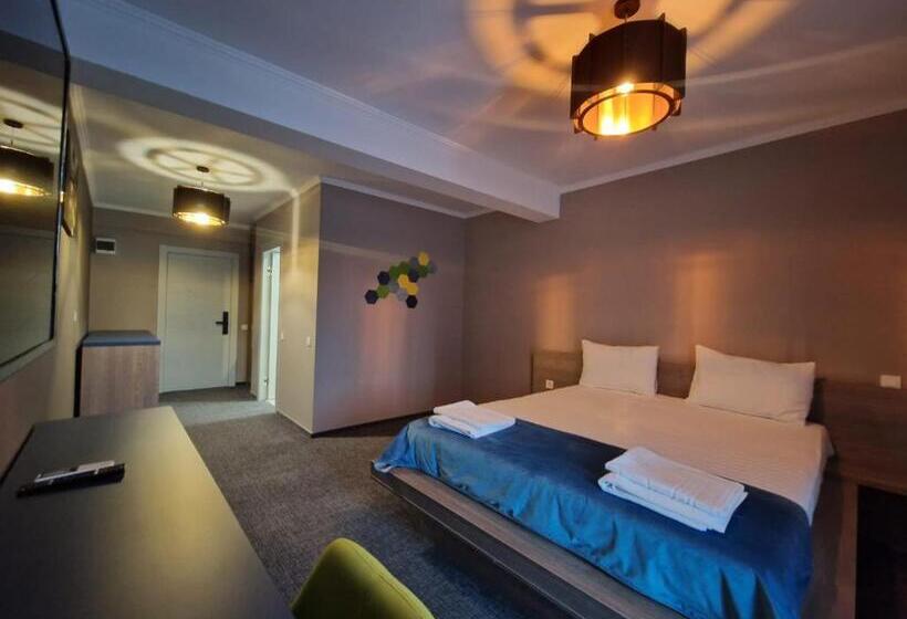 اتاق استاندارد, Albert