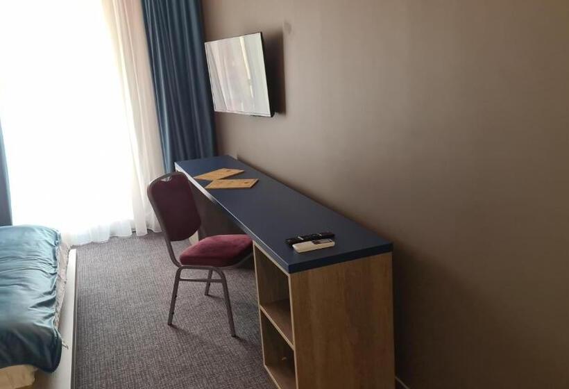 اتاق استاندارد, Albert