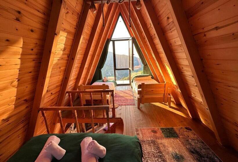 デラックスバンガロー, Organic Village Bungalow