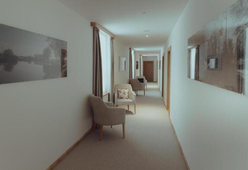 标准间, Brigadéros Hotel Brigadír Borsi