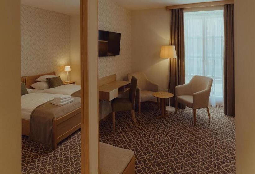 标准间, Brigadéros Hotel Brigadír Borsi