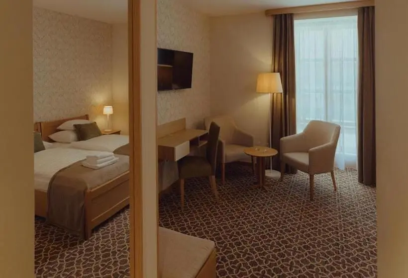 スタンダードルーム, Brigadéros Hotel Brigadír Borsi