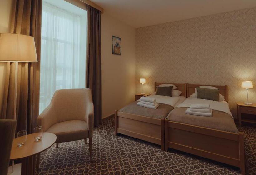 Номер Стандарт, Brigadéros Hotel Brigadír Borsi