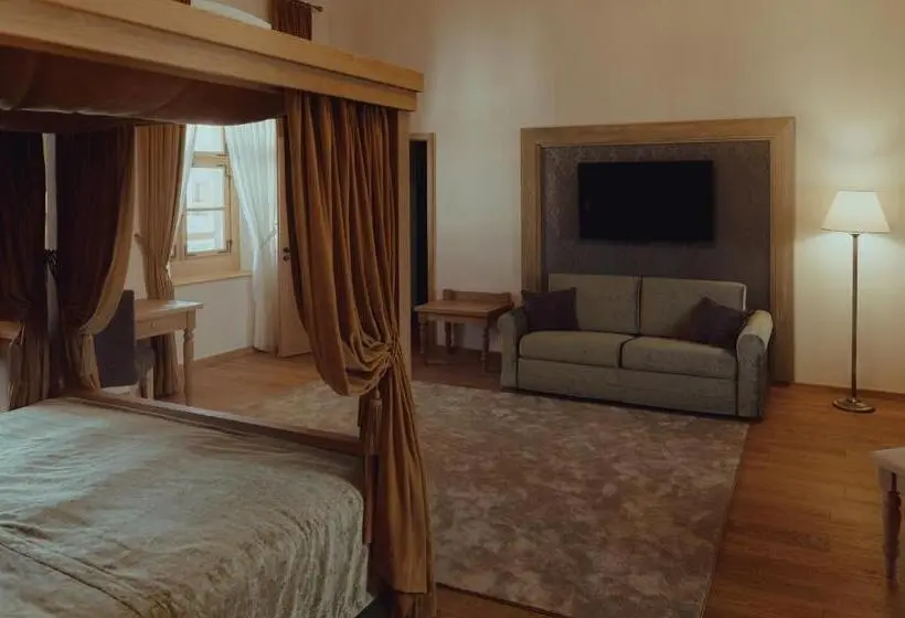 デラックスルーム, Brigadéros Hotel Brigadír Borsi