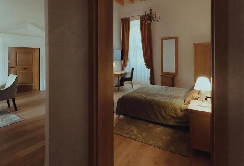 デラックスルーム, Brigadéros Hotel Brigadír Borsi