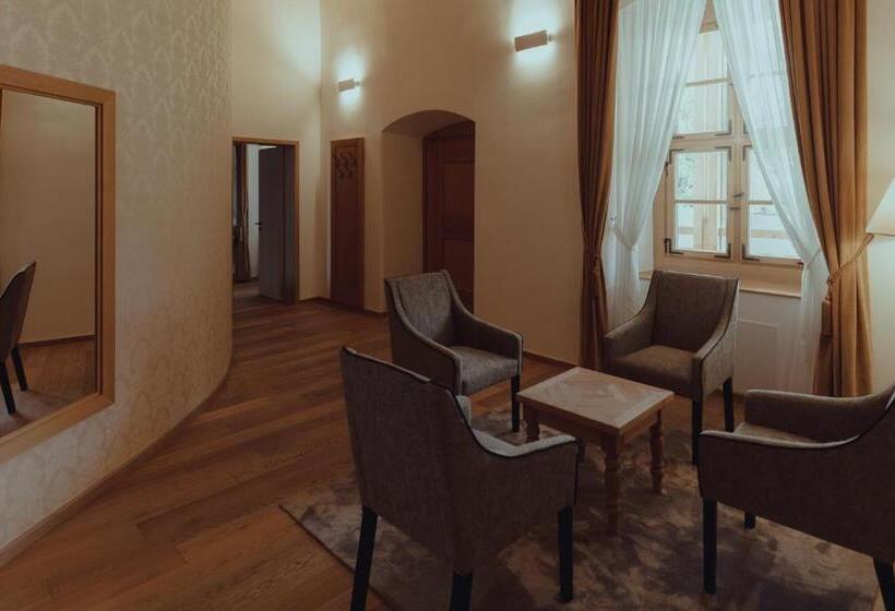 豪华房间, Brigadéros Hotel Brigadír Borsi