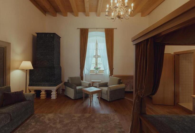 Номер Deluxe, Brigadéros Hotel Brigadír Borsi