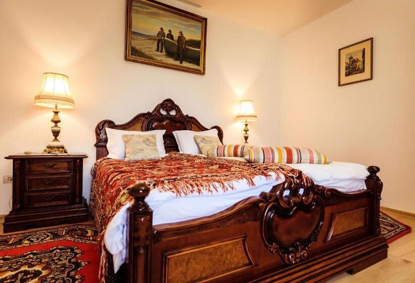 豪华套房, Pensiunea Iris