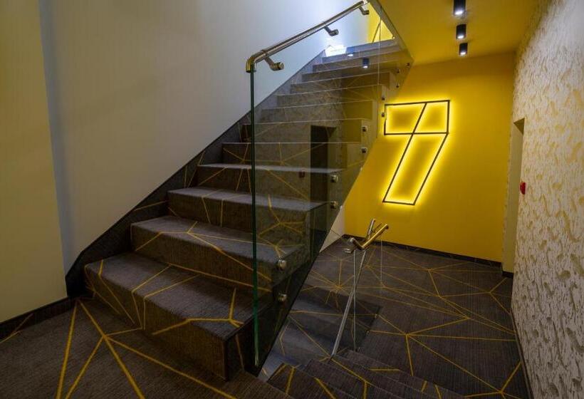 דירת חדר, Carp&bed Zator