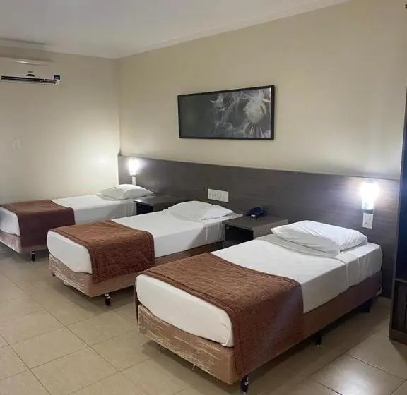 バルコニー付きスタンダードトリプルルーム, Class Hotel Passos Rio Grande Portal Da Canastra