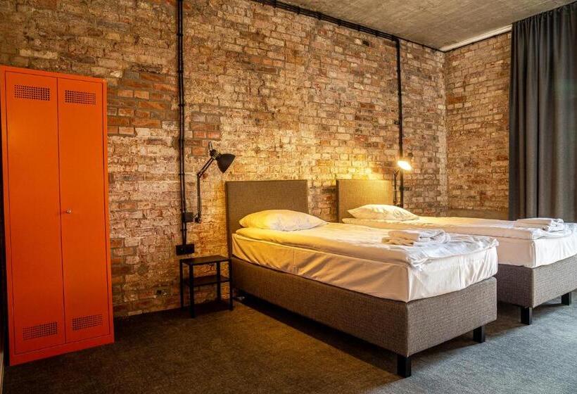 Номер Стандарт, Cukrownia żnin