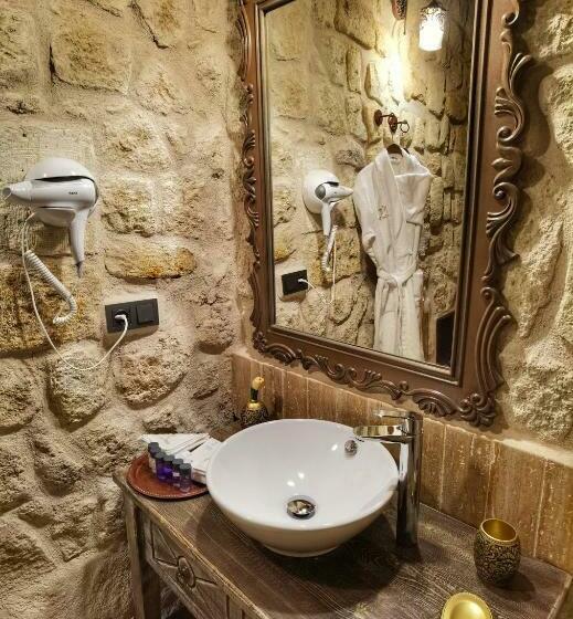 Номер Deluxe с Балконом, Elysion Cave Suites