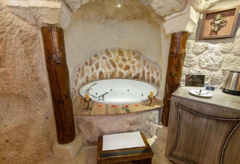 자쿠지 스위트, Elysion Cave Suites