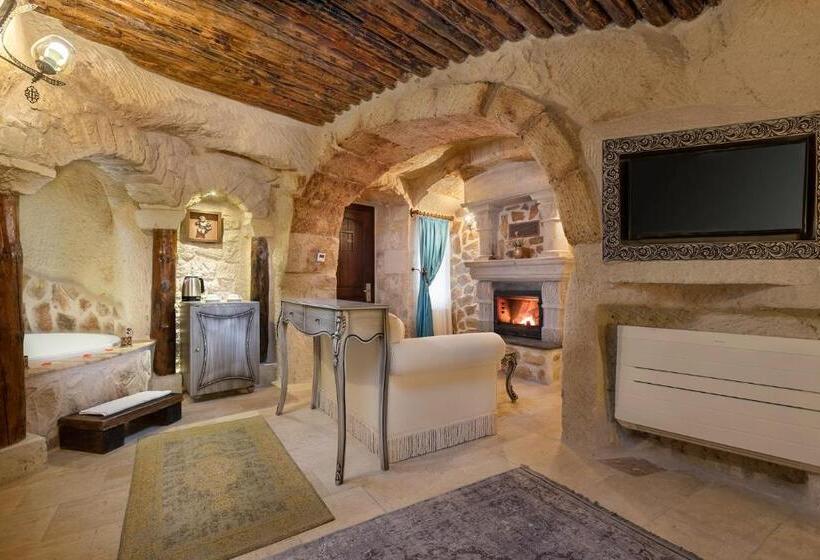 Люкс с гидромассажем, Elysion Cave Suites